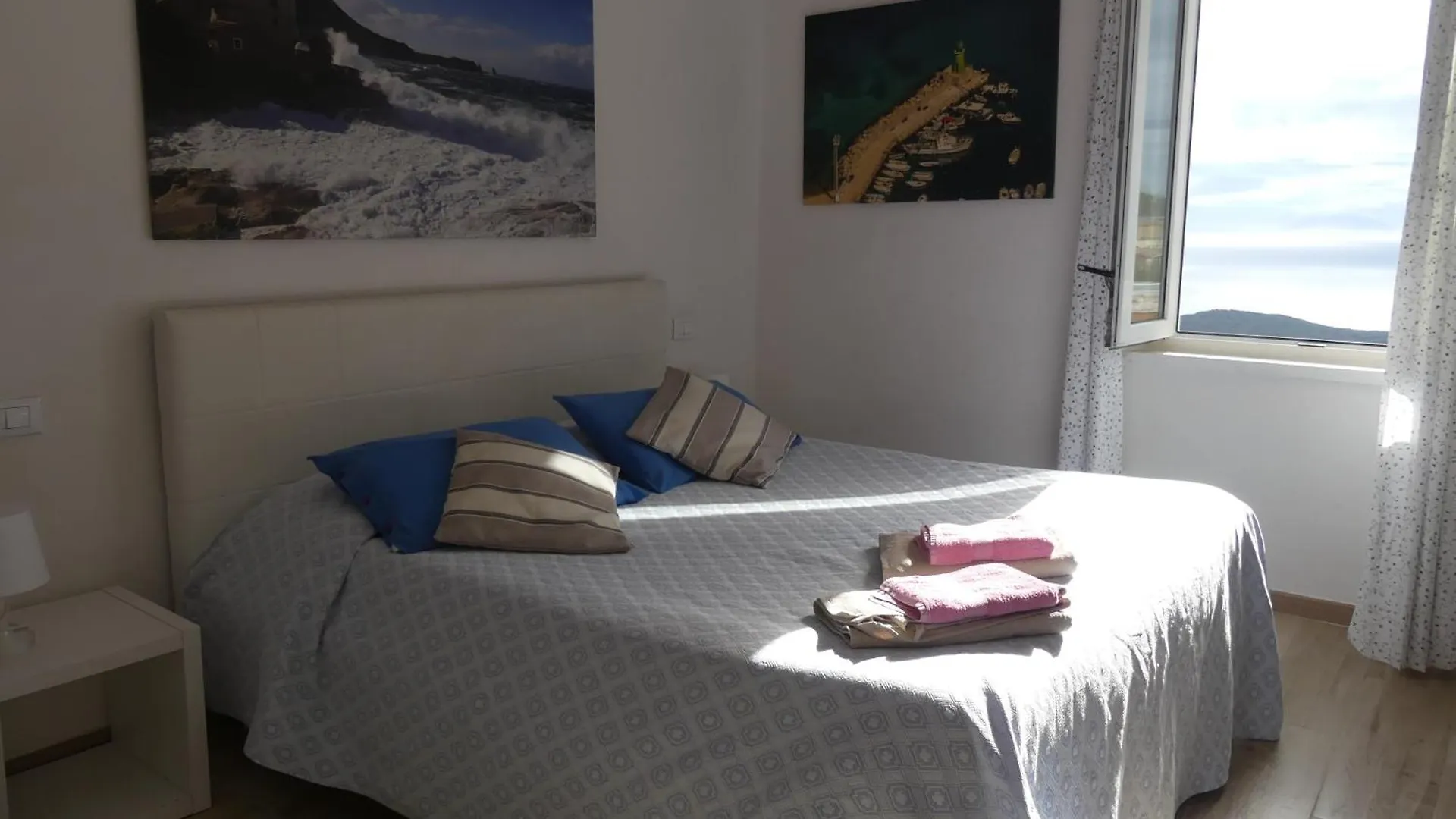 Guest house Alloggi Mario & Marta Giglio Castello Italy